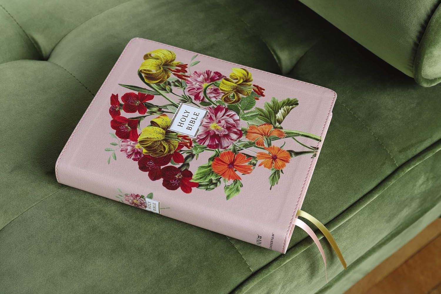 Artisan Collection Bible (NIV)